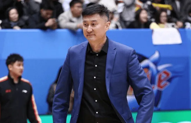 STAR SPORTS下载-杜锋：钟诚这两年把吉林带的不错，来到客场打比赛都很困难