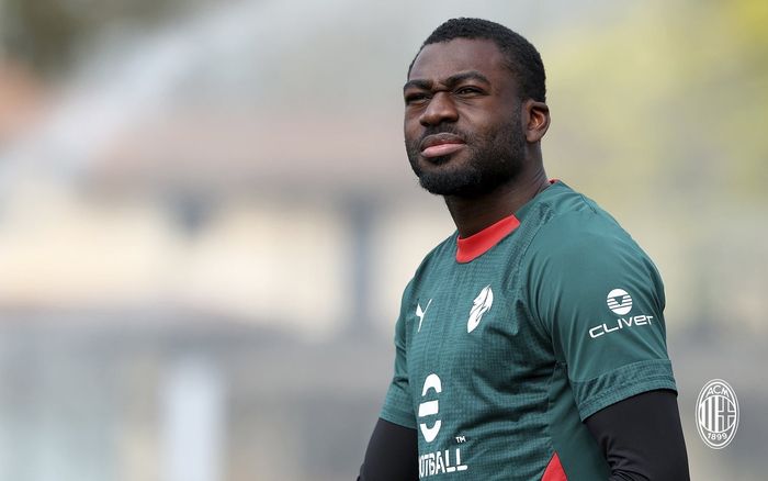 星空体育中国-米兰结束假期重新集结训练|AC米兰|ac米兰|球队_新浪体育_新浪新闻